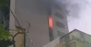 বনানীতে বহুতল ভবনের কাপড়ের গুদামে আগুন, নিয়ন্ত্রণে ফায়ার সার্ভিসের পাঁচ ইউনিট
