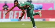 শরিফুলের বলেই প্রথম উইকেট, সতর্ক শুরু নিউজিল্যান্ডের