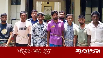 মাদক-জুয়া বিরোধী অভিযানে পুলিশের ওপর হামলা, আহত ৪, গ্রেফতার ৭