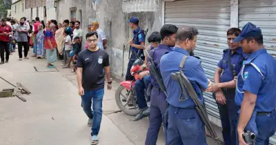 নারায়ণগঞ্জে কেবল টিভি ব্যবসায়ীকে ছুরিকাঘাতে হত্যা