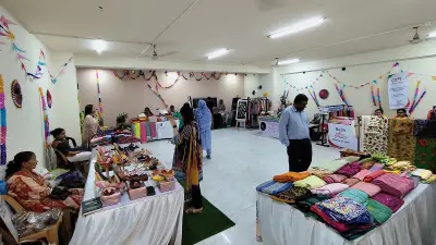 ফ্যাশন ইভেন্টে উজ্জ্বল হালের নতুন কালেকশন