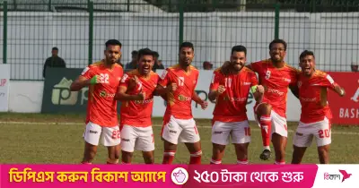বসুন্ধরা কিংসের শিরোপা পুনরুদ্ধার, আবাহনীকে হারিয়ে চ্যাম্পিয়ন