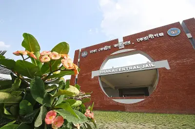 মানবিকতার জয়: ক্যানসার আক্রান্ত বন্দী জামিন পেলেন দুই জেলার তত্ত্বাবধায়কের উদ্যোগে