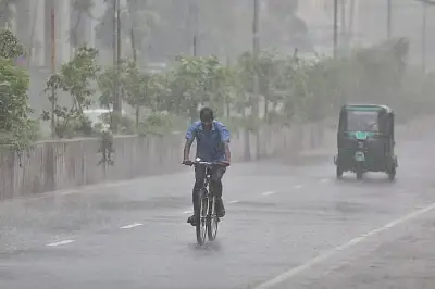 সাত জেলার নদীবন্দরে ১ নম্বর সতর্কসংকেত, ঝড়ো হাওয়ার সম্ভাবনা