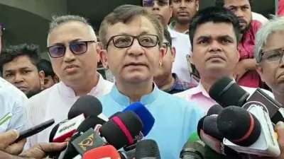 শাহ আলী মাজারে হামলার প্রতিবাদে মানববন্ধন, চামড়া রপ্তানি সম্ভাবনাময়: শিল্পমন্ত্রী