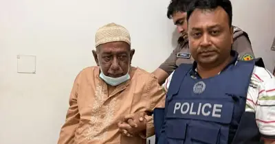 আবু সাঈদ হত্যা মামলায় সাবেক উপাচার্য গ্রেপ্তার