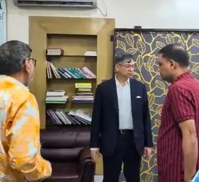 থানা দালালমুক্ত করার নির্দেশ স্বরাষ্ট্রমন্ত্রীর