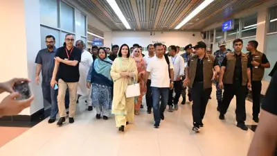 সিলেট সফর শেষে ঢাকায় প্রধানমন্ত্রী, আবাসন সুবিধাসহ আকিজ গ্রুপে চাকরি