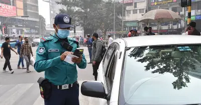 সিসি ক্যামেরায় ট্রাফিক আইন লঙ্ঘন শনাক্ত করে অটো নোটিশ শুরু ডিএমপির