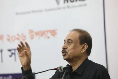ভুয়া তথ্য মহামারির আকার নিয়েছে: মতিউর রহমান চৌধুরী