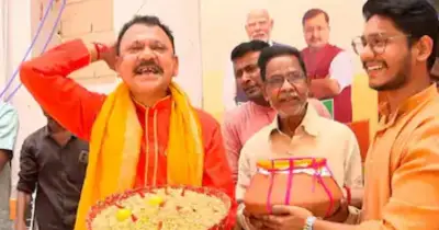পশ্চিমবঙ্গে ভোটগণনায় এগিয়ে বিজেপি, পিছিয়ে তৃণমূল