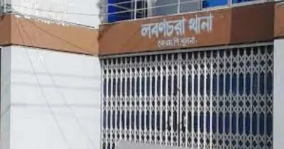 খুলনায় গ্রেফতারি পরোয়ানাভুক্ত যুবক গুলিবিদ্ধ, অ্যাম্বুলেন্সেও গুলি