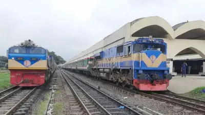 ঈদযাত্রায় ১০ জোড়া স্পেশাল ট্রেন, পশ্চিমবঙ্গে শুদ্ধি অভিযান, ইউক্রেনে ২৬ নিহত