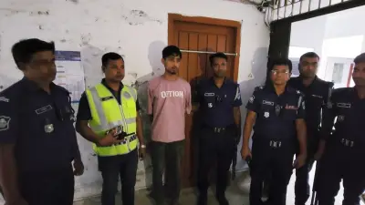 ঘুমন্ত স্ত্রীকে কুপিয়ে হত্যা, স্বামী আটক