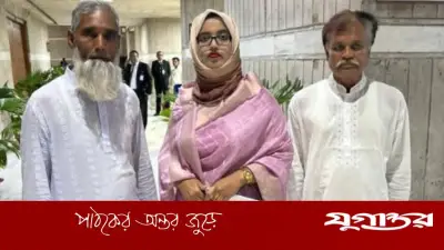 বাবার স্মৃতি ধরে শপথ নিলেন এমপি তুলি, সঙ্গে দুই প্রবীণ নেতা