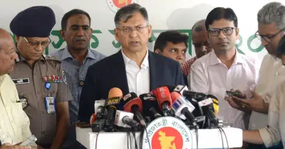 অবৈধ অস্ত্র জমা না পড়ায় ডিসিদের কঠোর নির্দেশ স্বরাষ্ট্রমন্ত্রীর