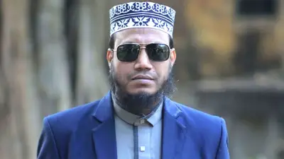 কলেজ পরিদর্শনে গিয়ে এমপি আমির হামজা অবরুদ্ধ, নিহত ১
