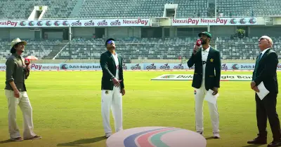 মিরপুর টেস্টে টস হেরে ব্যাটিংয়ে বাংলাদেশ, পাকিস্তানের বিপক্ষে তিন পেসার নিয়ে মাঠে