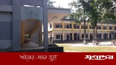 এসএসসি পরীক্ষায় মেয়েকে অনৈতিক সুবিধা: প্রধান শিক্ষকসহ গ্রেফতার ২