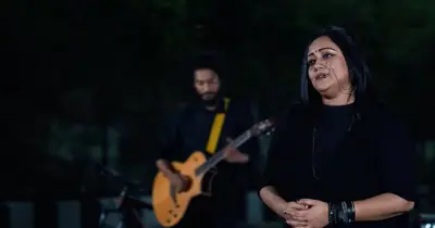 চিরকুটের 'আমি বোকা' গানের পেছনের আবেগঘন গল্প শুনিয়েছেন সুমী