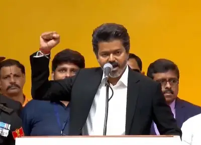 চন্দ্রশেখর জোসেফ বিজয় তামিলনাড়ুর নতুন মুখ্যমন্ত্রী হিসেবে শপথ নিলেন