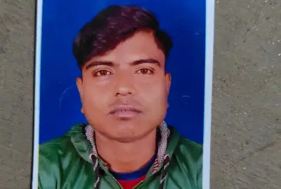 শার্শায় গোয়ালঘর থেকে নিখোঁজ তরুণের অর্ধগলিত লাশ উদ্ধার, স্ত্রীসহ চারজন গ্রেপ্তার