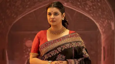 মা দিবসে শবনম ফারিয়ার দুই মায়ের গল্প, ২ মামলায় জামিন পেলেন আসাদুজ্জামান নূর
