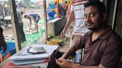 ছেলেকে আইসিইউতে রেখে কাজে ব্যস্ত বাবা মরণ দাস