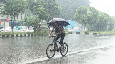 রাজধানীতে ঝড়বৃষ্টির সতর্কতা, জামিন বহাল সুমনের