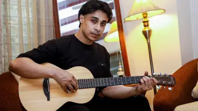 স্পটিফাইয়ের শীর্ষে তানভীর ইভান: নিভৃতচারী গায়কের বৈশ্বিক সাফল্য