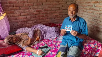 ঝিনাইদহে সড়ক দুর্ঘটনায় নিহত দুই বন্ধুর বাড়িতে শোকের মাতম