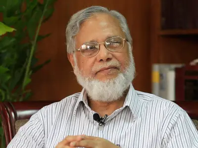 সাবেক প্রধান বিচারপতি খায়রুল হকের দুই মামলায় জামিন