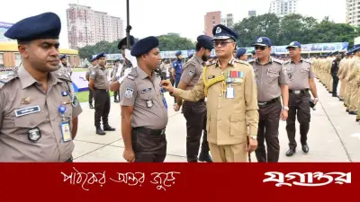 আইজিপি ব্যাজ পেলেন পুলিশ ও র্যাবের ৩৪১ সদস্য