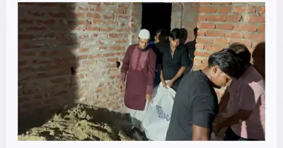 ফেনীতে নির্মাণাধীন ভবন থেকে গৃহবধূর মরদেহ উদ্ধার, স্বর্ণালংকার লুটের অভিযোগ