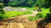মানিকগঞ্জের ঘিওরে পুকুর সংস্কারের নামে মাটি বাণিজ্যের অভিযোগ