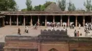 ভারতে শতাব্দী প্রাচীন মসজিদকে মন্দির ঘোষণা