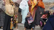 পাঁচ ঘণ্টা লাইনে দাঁড়িয়ে টিসিবির পণ্য হাতে পেলেন রাবেয়া খাতুন