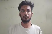 ছাত্রলীগের পোস্টার বিতরণের সময় গ্রেপ্তার আশিক তপেদার