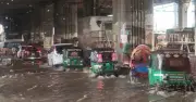 টানা তাপপ্রবাহের পর ঢাকায় বৃষ্টি, শুরু জলাবদ্ধতা ও দুর্ভোগ
