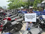 মোটরসাইকেলে অগ্রিম আয়কর প্রত্যাহারের দাবি বাইকারদের