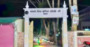 বরগুনায় আদালতে দুই আইনজীবীর জুতা নিক্ষেপ ও হাতাহাতি, সদস্যপদ স্থগিত