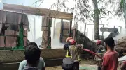 শেরপুরে জমি বিরোধে সংঘর্ষে নিহত ১, আহত ১৫, ইউপি সদস্যের বাড়িতে আগুন