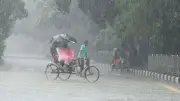 ৮ অঞ্চলে ঝড়-বজ্রপাতের শঙ্কা, ইরানের হুঁশিয়ারি থাইল্যান্ডের ভিসা সীমা