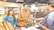 কেনাকাটায় ডিজিটাল লেনদেনের প্রবণতা বাড়ছে, মাসে লেনদেন ১২ হাজার কোটি টাকা