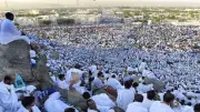 হজের খুতবা ৩৫ ভাষায় অনুবাদ, জলবায়ু সংকটে তরুণদের সম্পৃক্ততা জরুরি