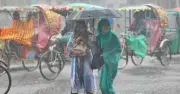 রাজধানীতে বৃষ্টিতে স্বস্তি, তাপমাত্রা কমেছে