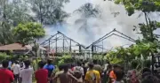 কক্সবাজার সৈকতে ইকো রিসোর্টে আগুন, তিন ঘর পুড়ে ছাই
