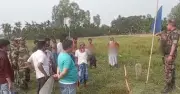 সীমান্ত আইন লঙ্ঘন করে খুঁটি বসাতে গিয়ে বিজিবির বাধায় বিএসএফের অপসারণ