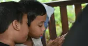 শিশুদের অনলাইন নিরাপত্তায় মালয়েশিয়ার নতুন নীতিমালা