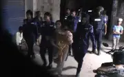 ফতুল্লায় চাঁদাবাজি, হামলা ও ভাঙচুরের পর পুলিশের অভিযানে আটক ৩
